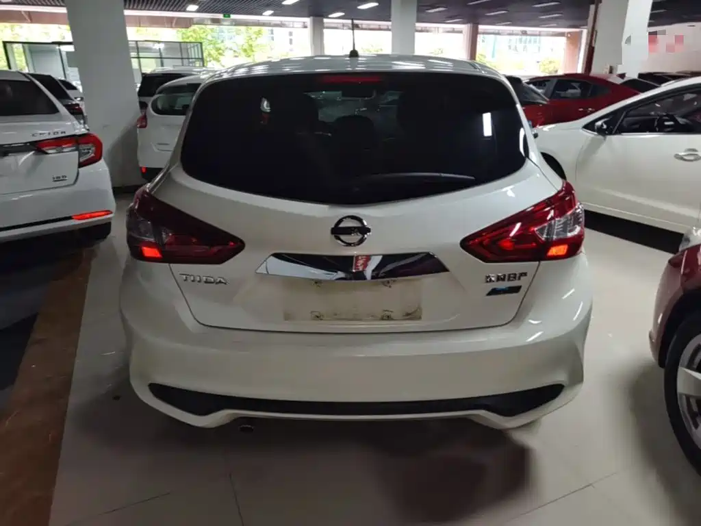Nissan Tiida 2019 — фото 6