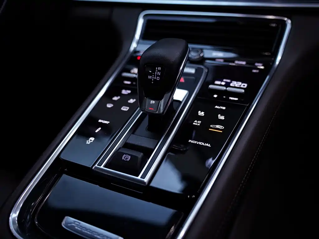 Porsche Panamera 2017 — фото 12