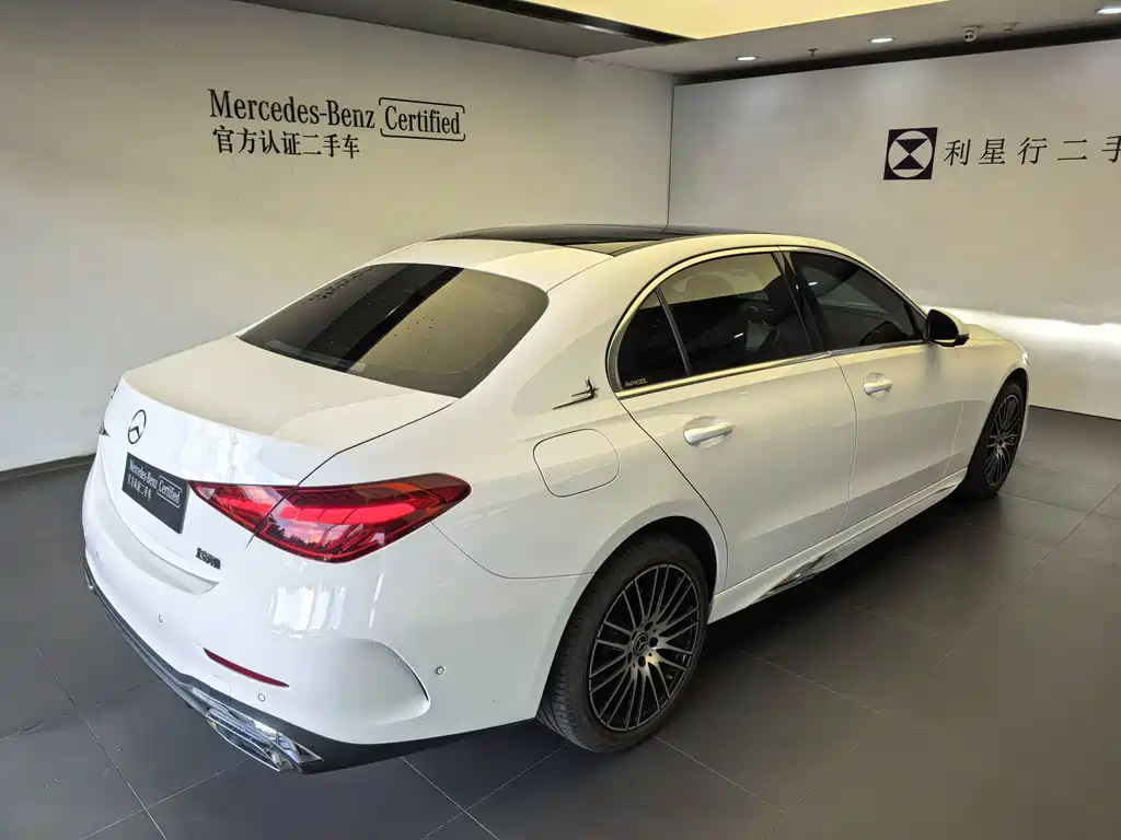 Mercedes-Benz C-Class 2025 — фото 10