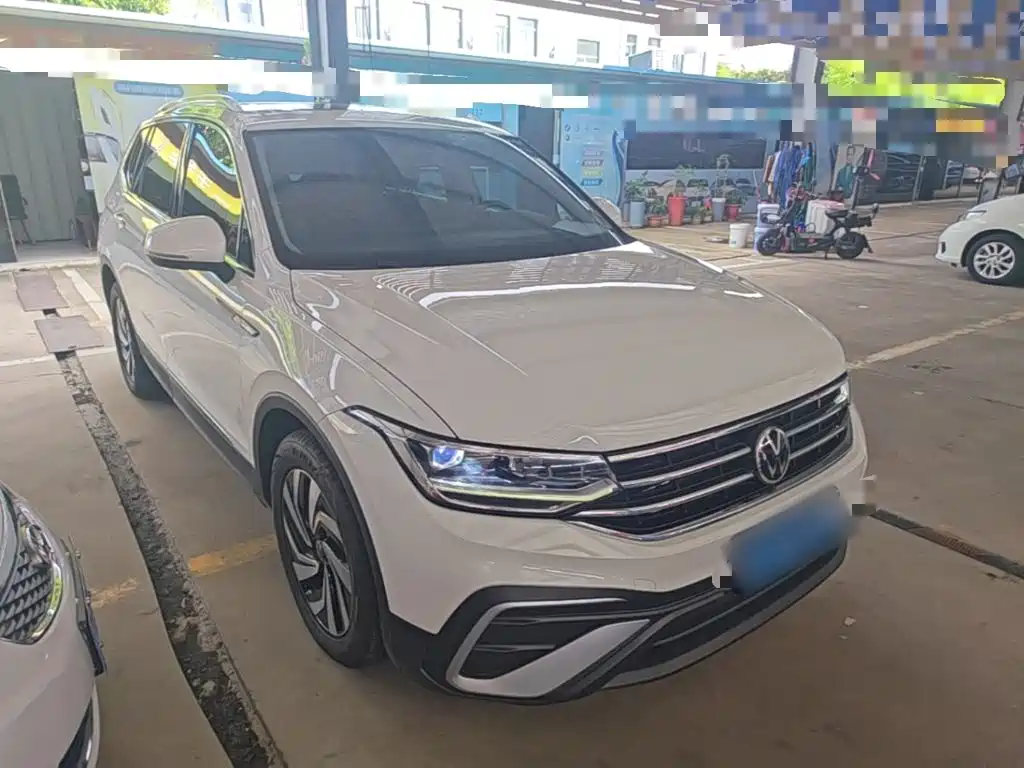 Volkswagen Tiguan L 2022