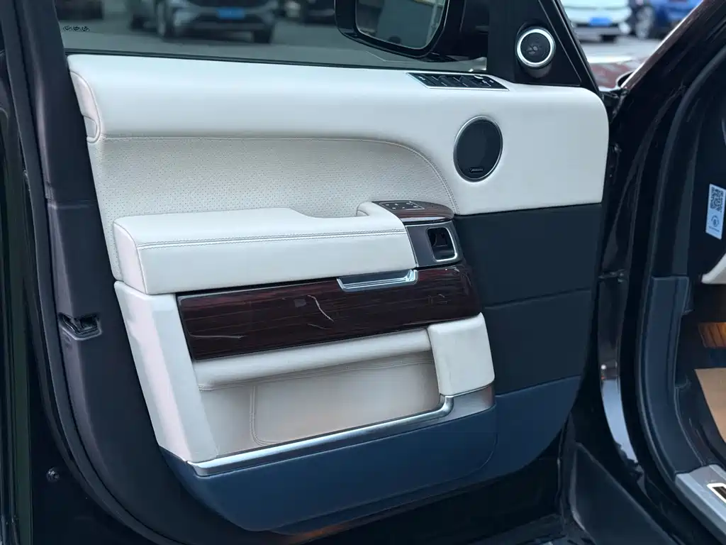 Land Rover Range Rover 2017 — фото 6