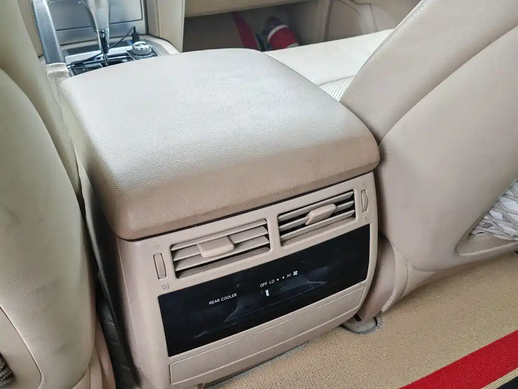 Toyota Land Cruiser 2015 — фото 9