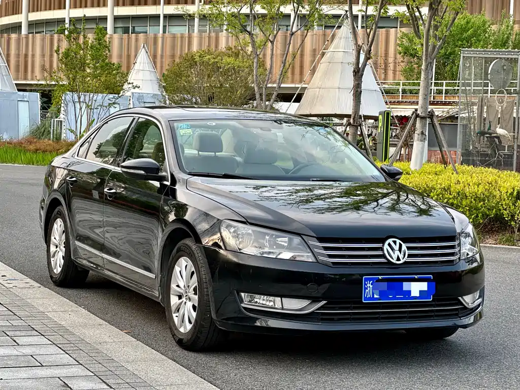 Volkswagen Passat 2013 — фото 3