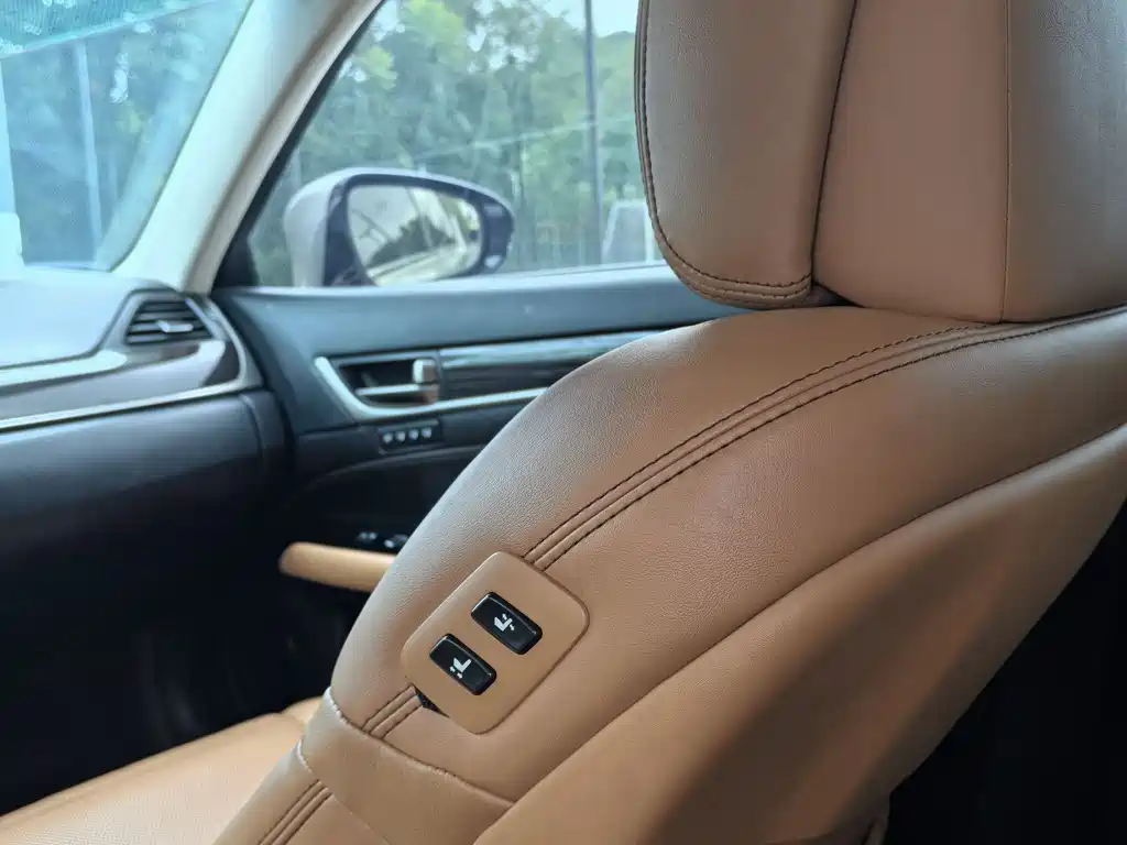 Lexus GS 2018 — фото 12