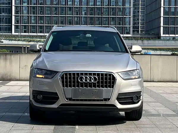 Audi Q3 2014