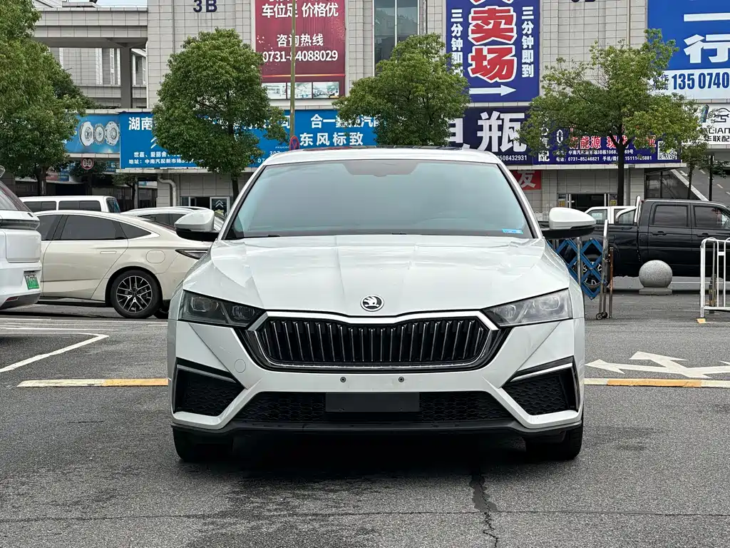 Skoda Octavia 2023