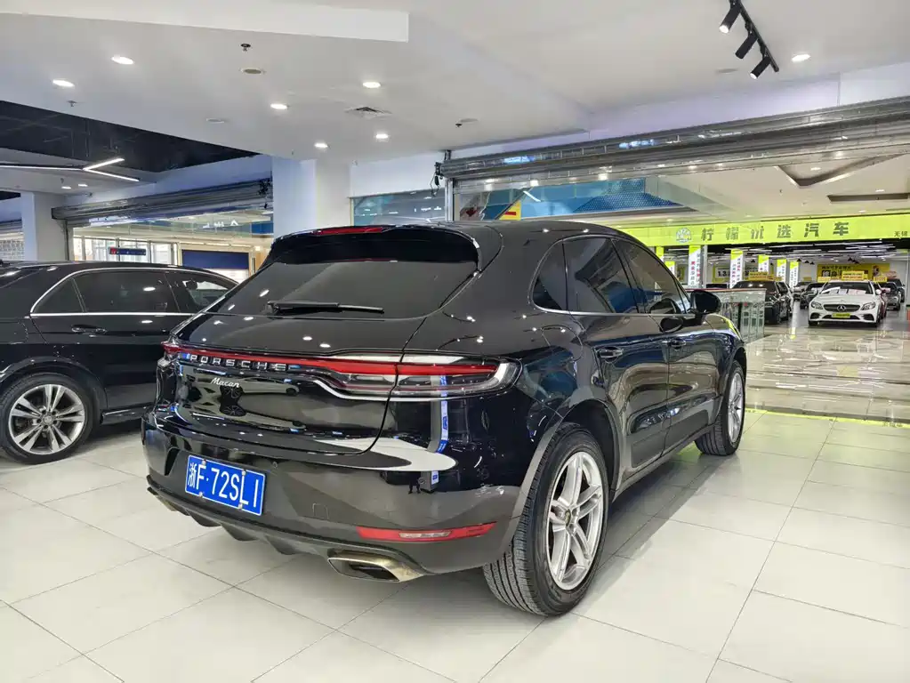 Porsche Macan 2019 — фото 15