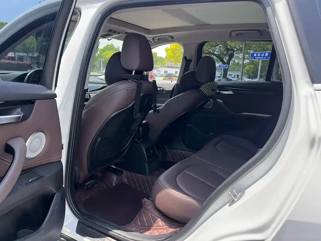 BMW X1 2022 — фото 15