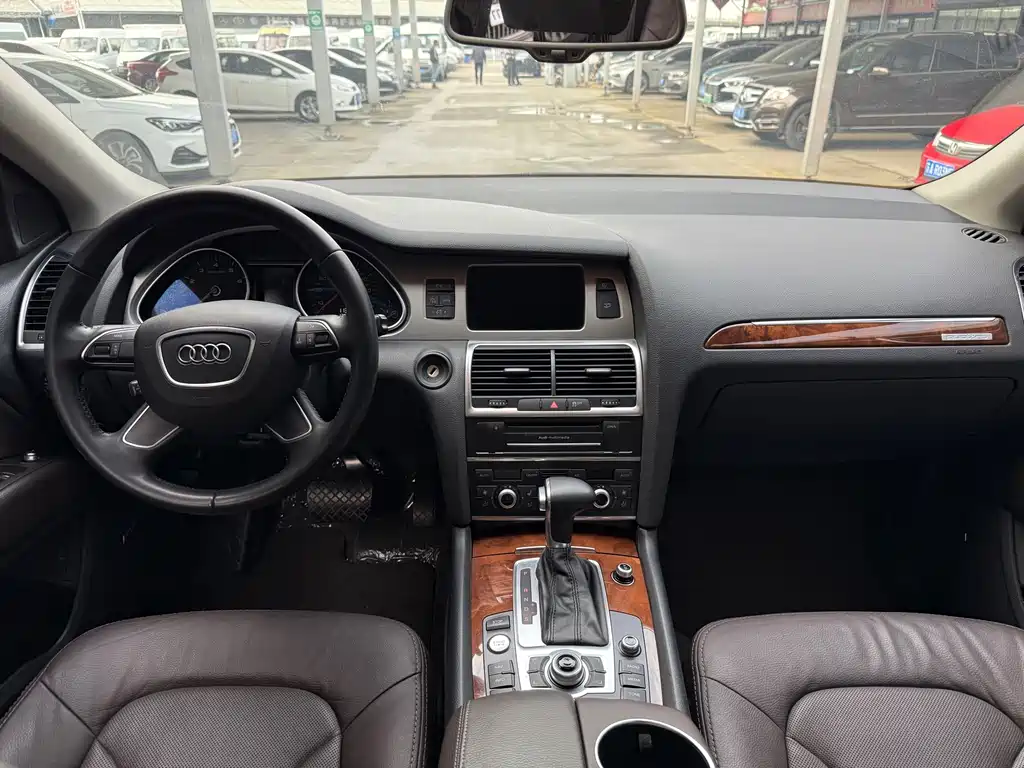 Audi Q7 2015 — фото 12