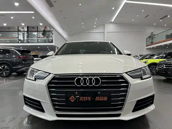 Audi A4L 2017