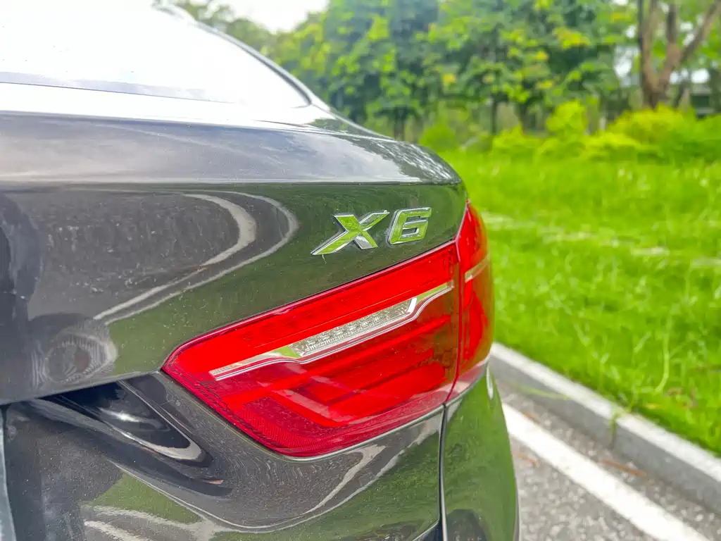 BMW X6 2015 — фото 21
