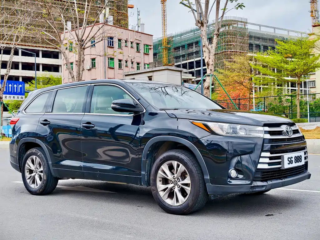 Toyota Highlander 2020 — фото 3