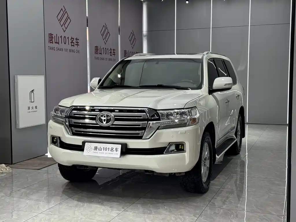 Toyota Land Cruiser 2019 — фото 1