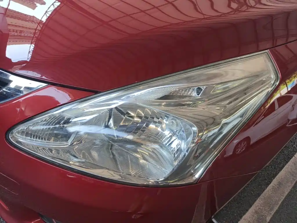 Nissan Tiida 2015 — фото 24
