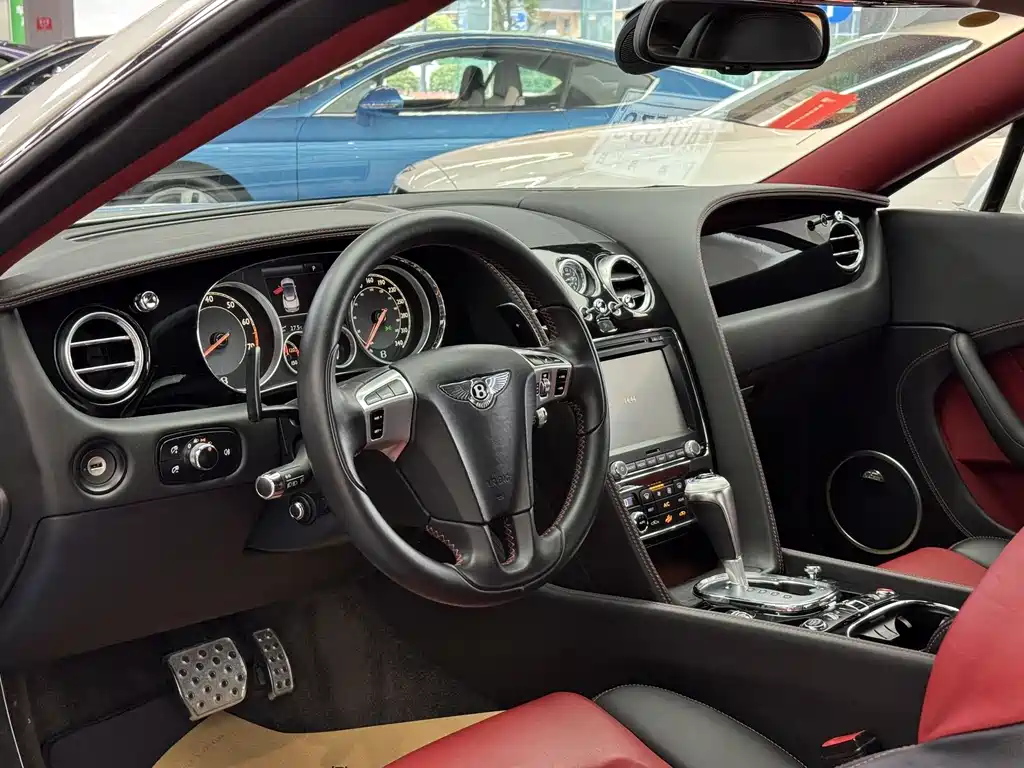 Bentley Continental 2013 — фото 7