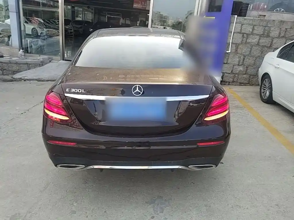 Mercedes-Benz E-Class 2019