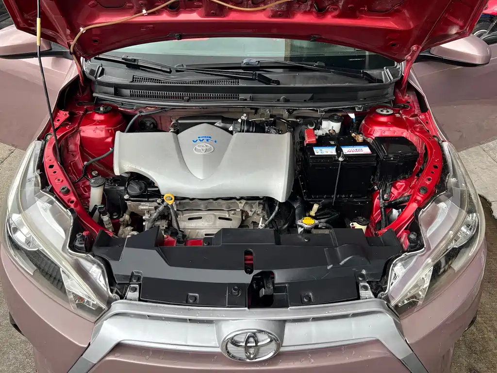 Toyota Yaris L 2016 — фото 13