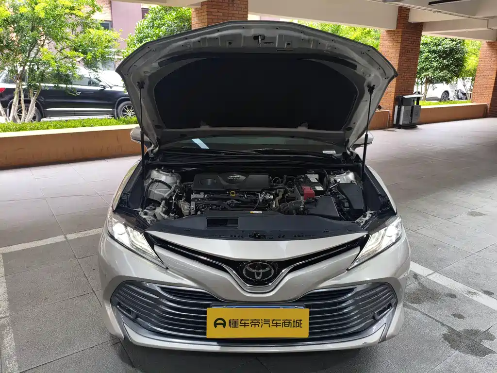 Toyota Camry 2021 — фото 18