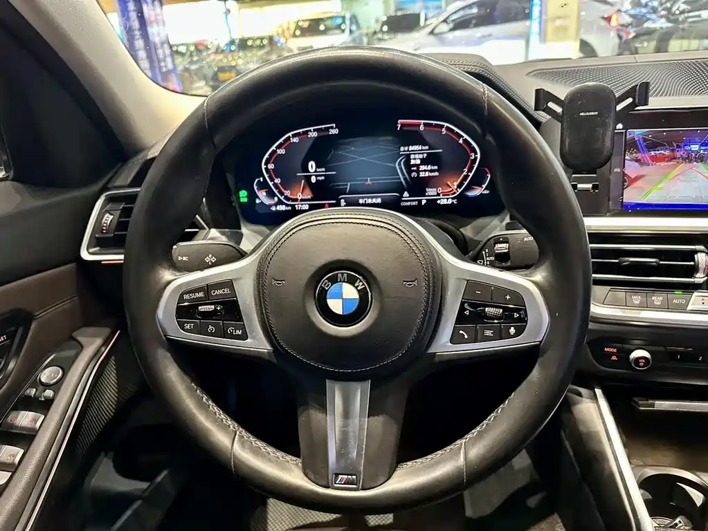 BMW 3 Series 2021 — фото 10