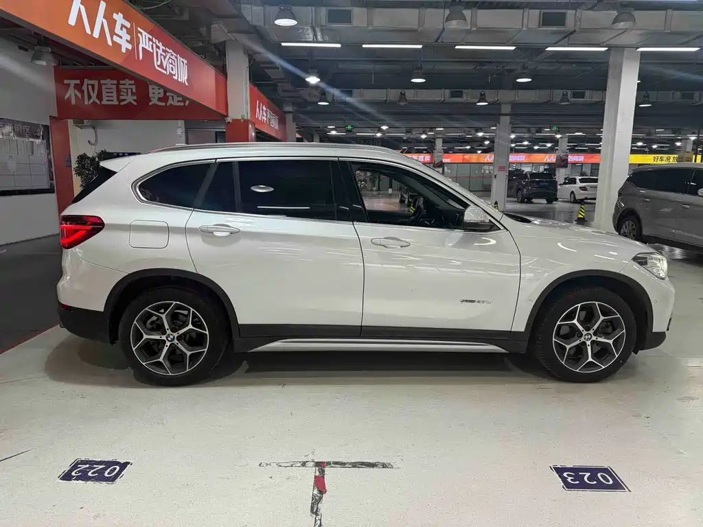 BMW X1 2017 — фото 19