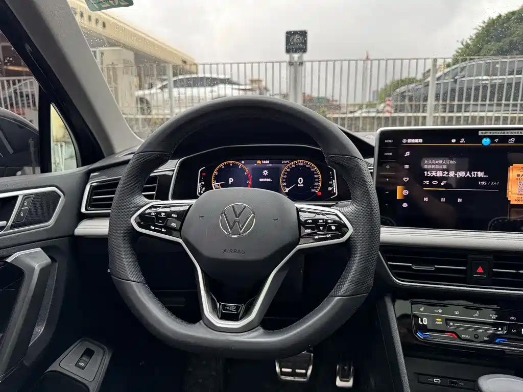 Volkswagen Tiguan L 2023 — фото 16
