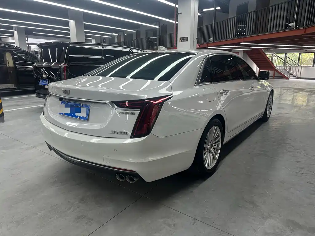 Cadillac CT6 2020 — фото 11