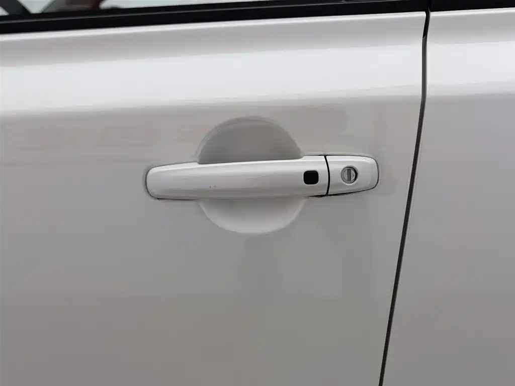 Suzuki Vitara 2018 — фото 18