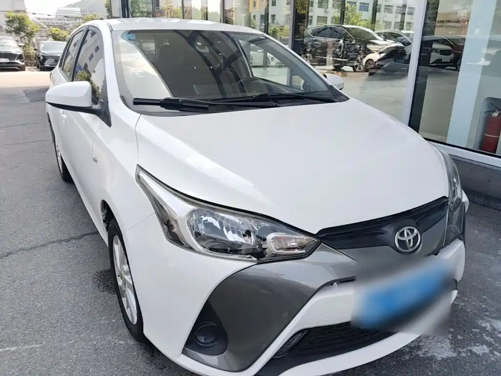 Toyota Yaris L 2017