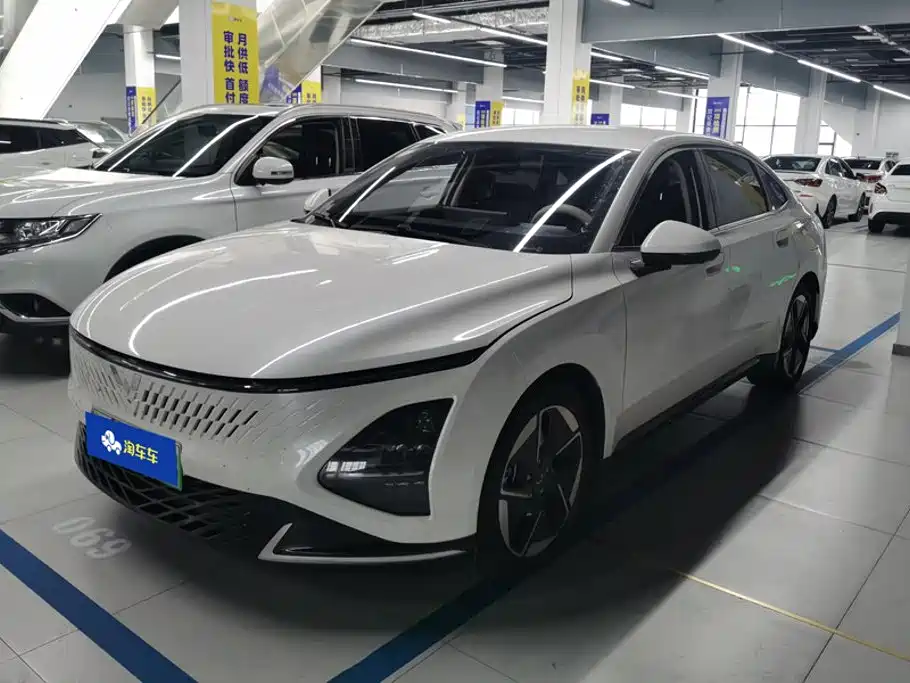 Wuling Starlight 2024 — фото 1