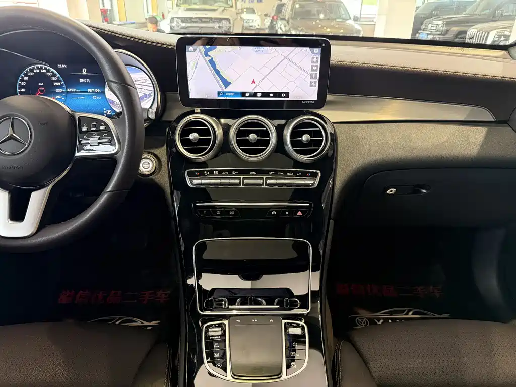 Mercedes-Benz GLC 2021 — фото 10