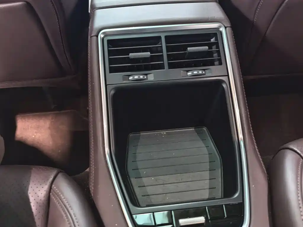 Porsche Panamera 2017 — фото 12