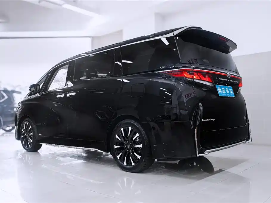 Toyota Vellfire 2024 — фото 6
