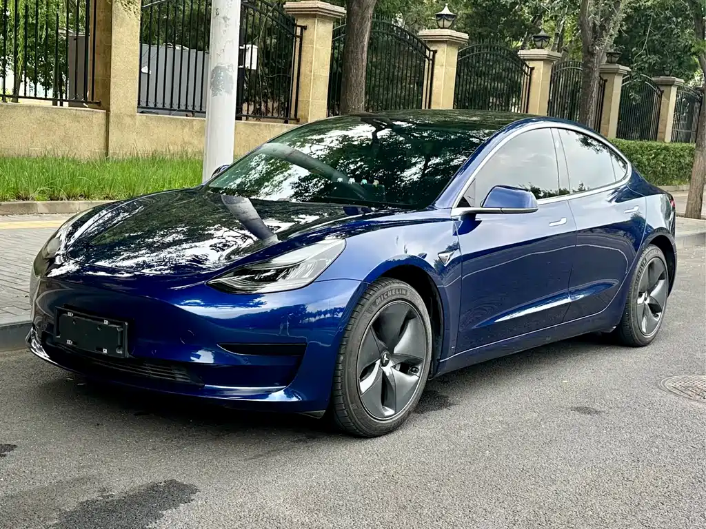 Tesla Model 3 2020 — фото 1