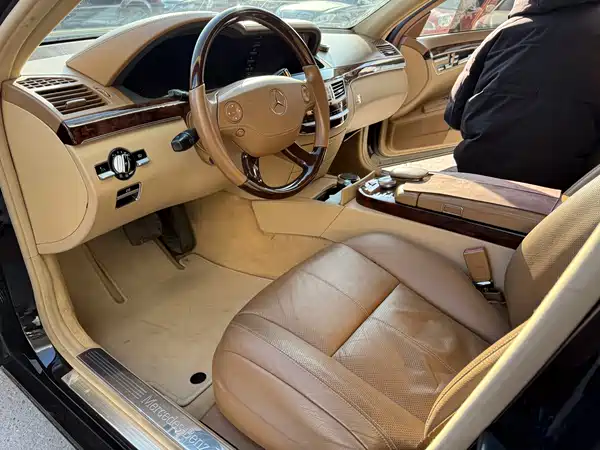 Mercedes-Benz S-Class 2007