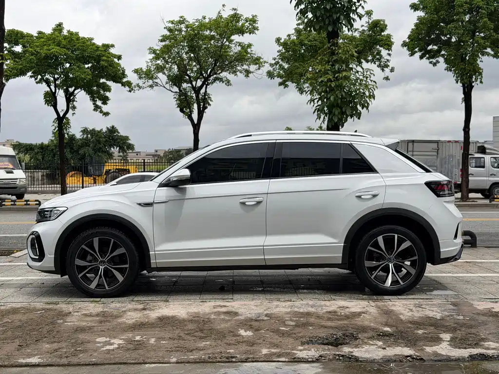 Volkswagen T-Roc 2025