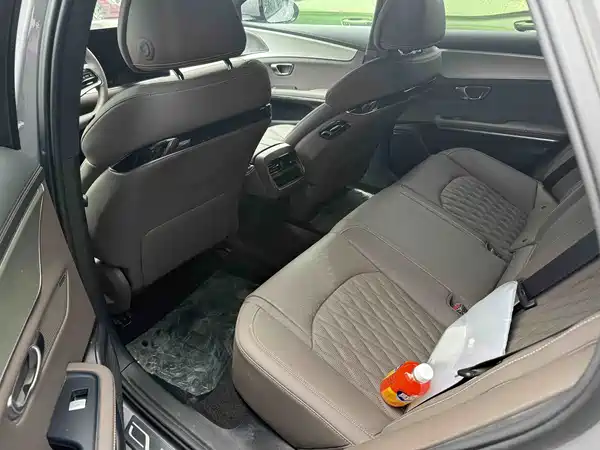 BYD Han 2025