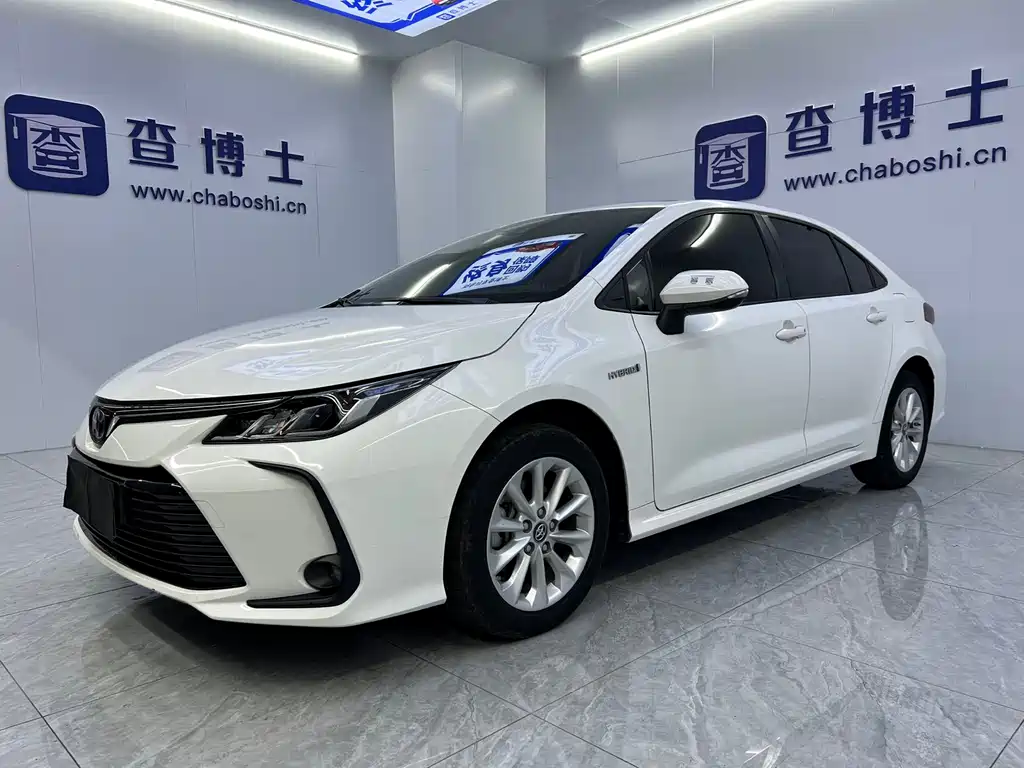 Toyota Corolla 2022 — фото 1