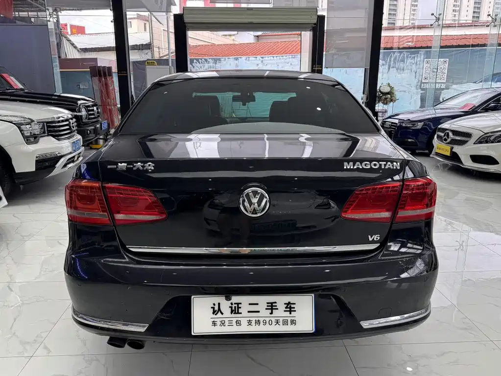 Volkswagen Magotan 2012