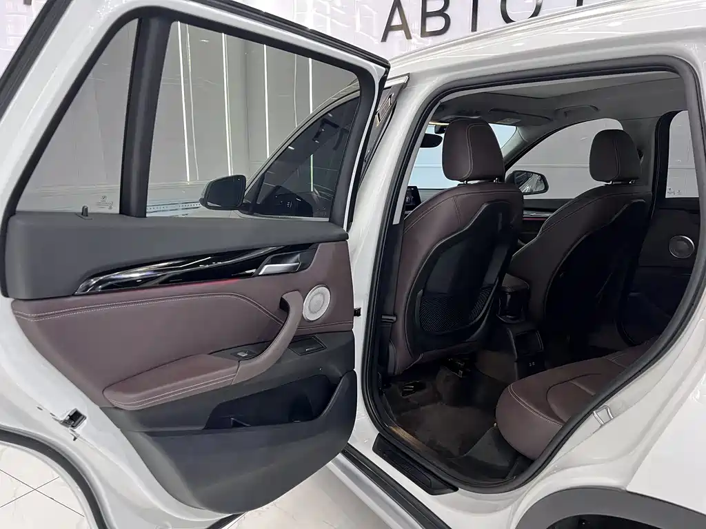 BMW X1 2022 — фото 10