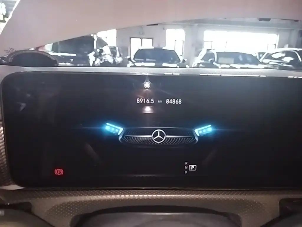 Mercedes-Benz A-Class 2023 — фото 12