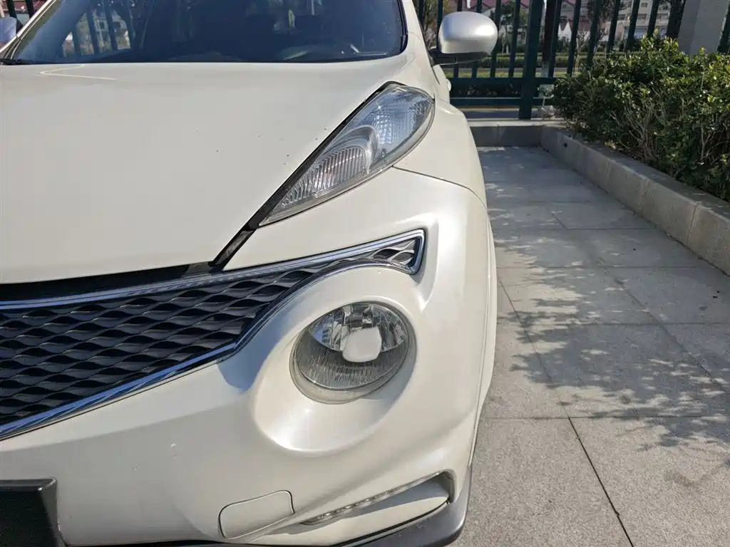 Infiniti ESQ 2017 — фото 18
