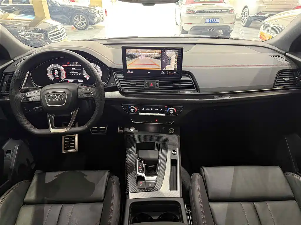 Audi Q5L Sportback 2022 — фото 15