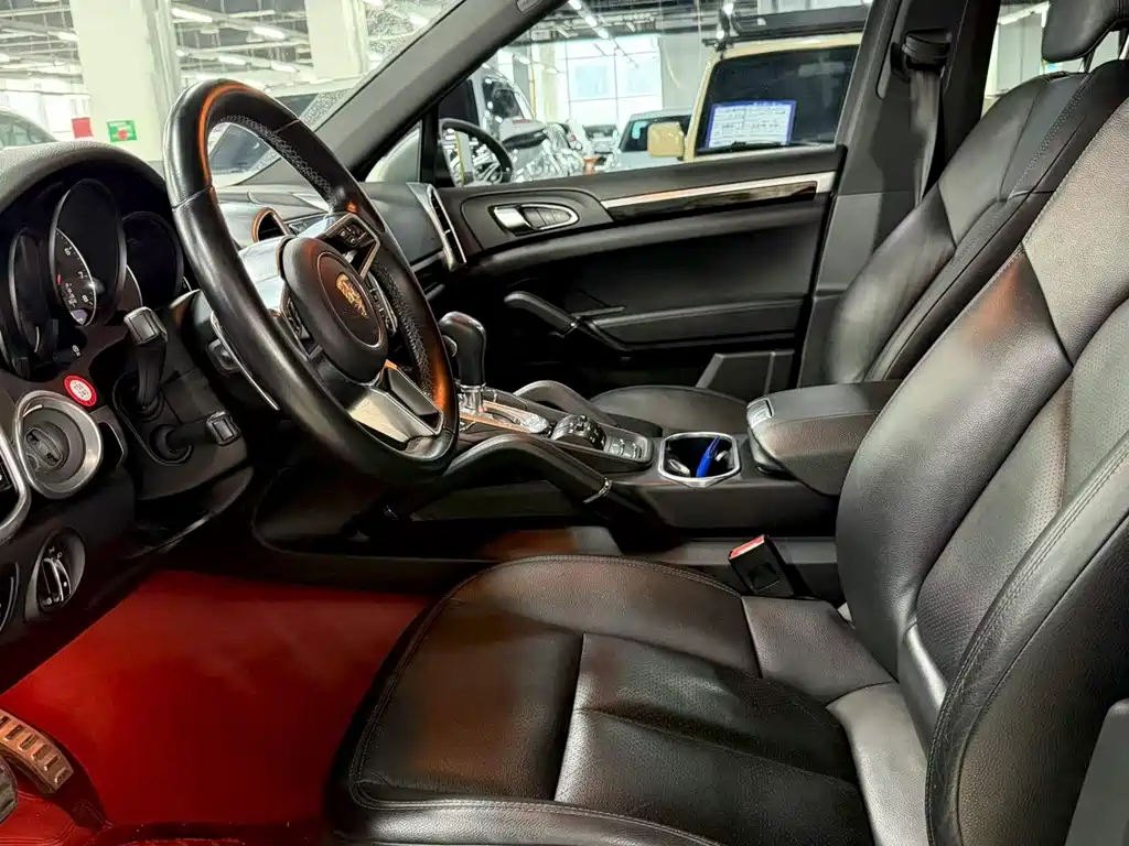 Porsche Cayenne 2015