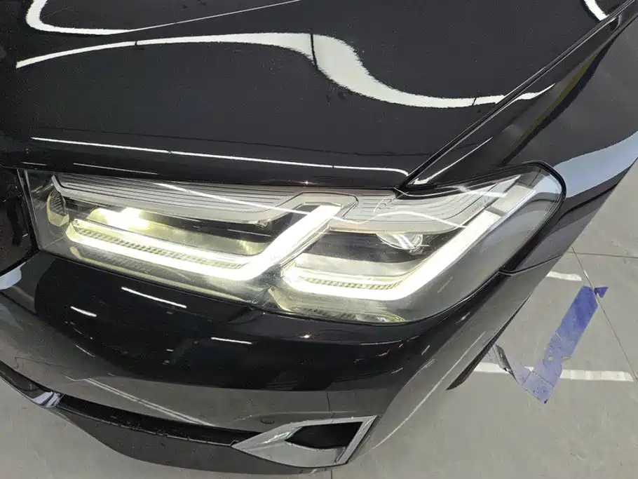 BMW 5 Series 2021
