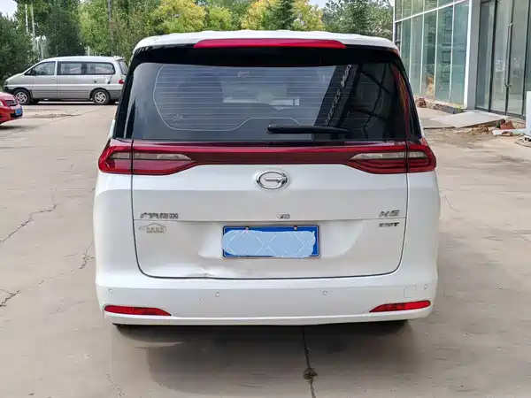 GAC Trumpchi M6 2021