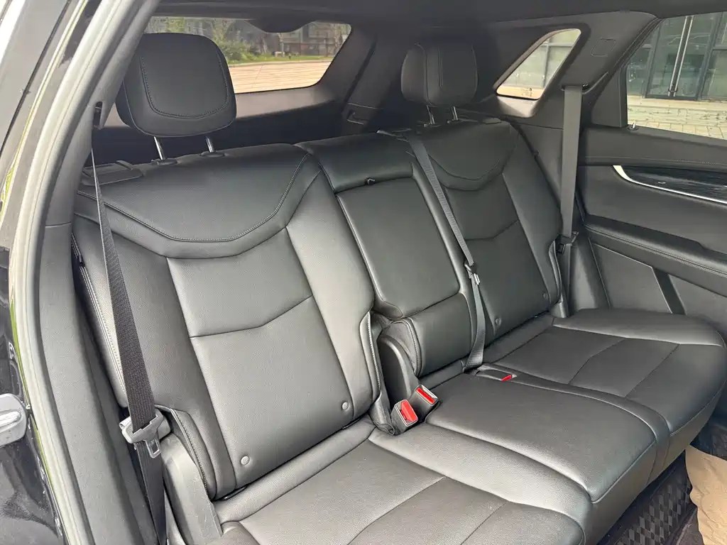 Cadillac XT5 2023 — фото 11