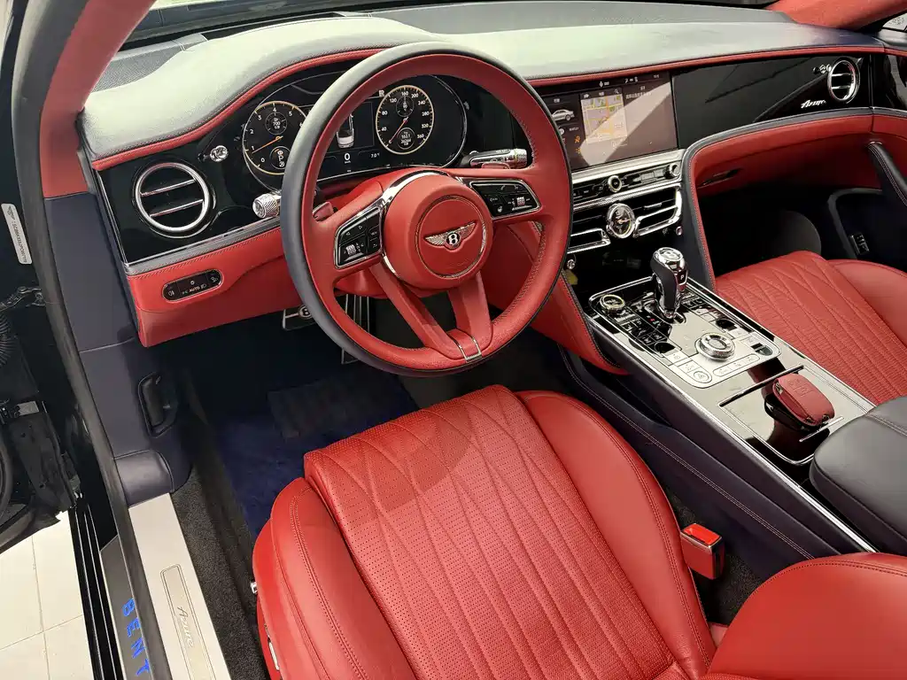 Bentley Flying Spur 2023 — фото 2