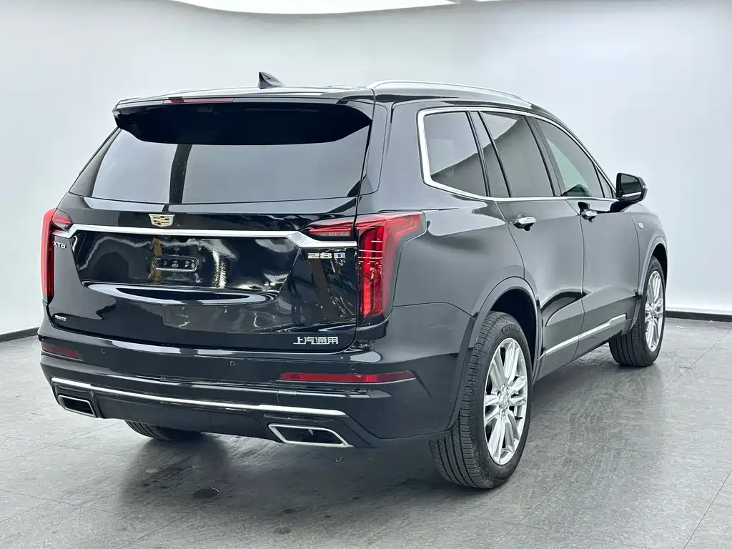 Cadillac XT6 2024 — фото 7