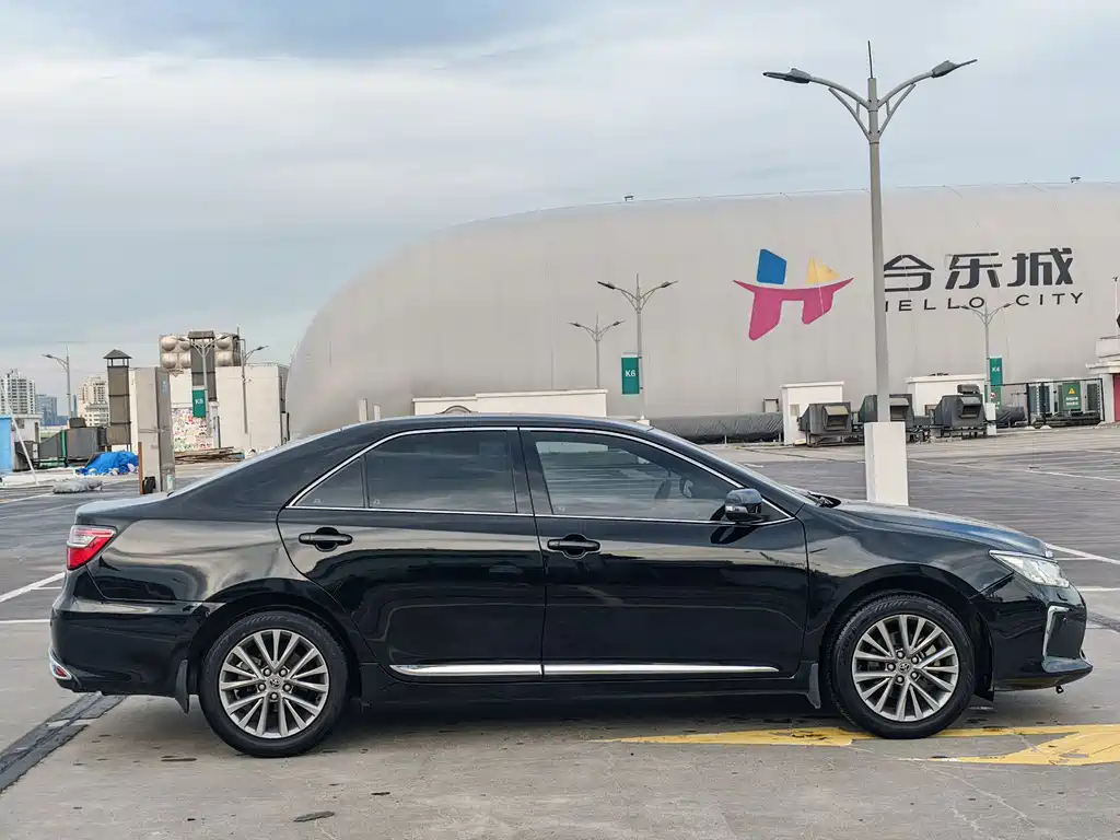 Toyota Camry 2016