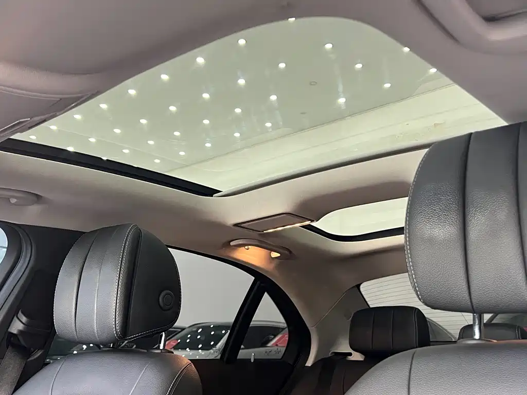 Mercedes-Benz C-Class 2021